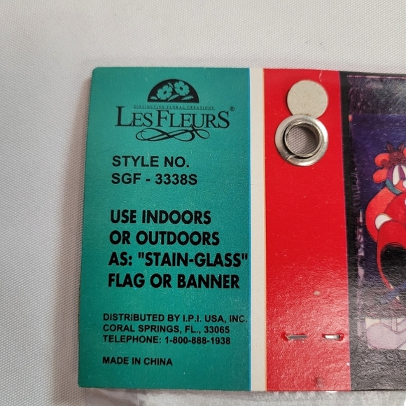 New Les Fleurs Christmas Stain Glass Nylon Flag Santa on Sled - Picture 5 of 6